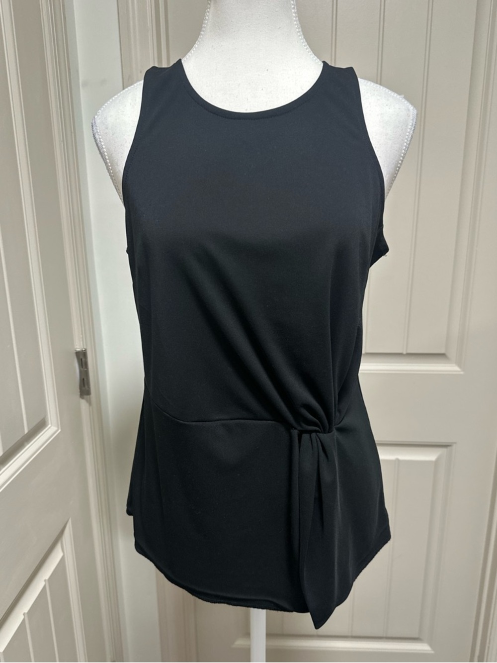 Banana Republic Black Sleeveless Knot-Front Tank Top